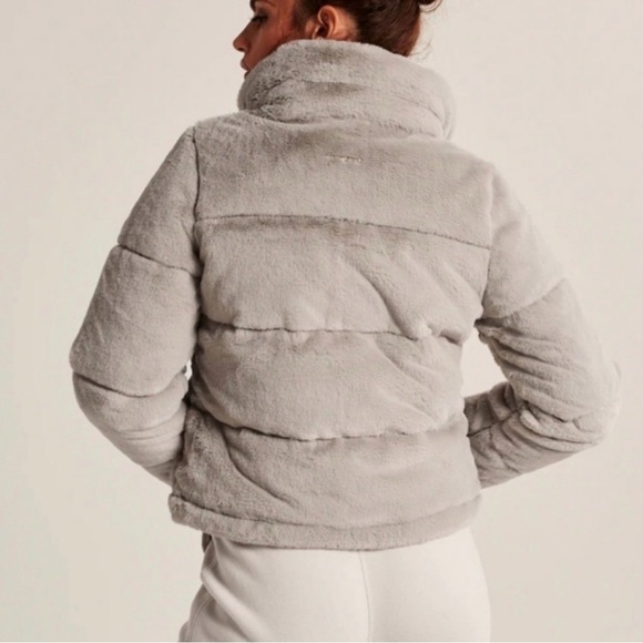 Abercrombie & Fitch Light Gray Teddy Jacket - Picture 3 of 8